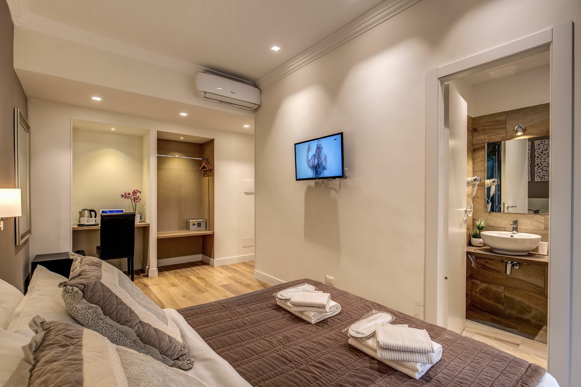 Chester Suites Roma Eksteriør bilde